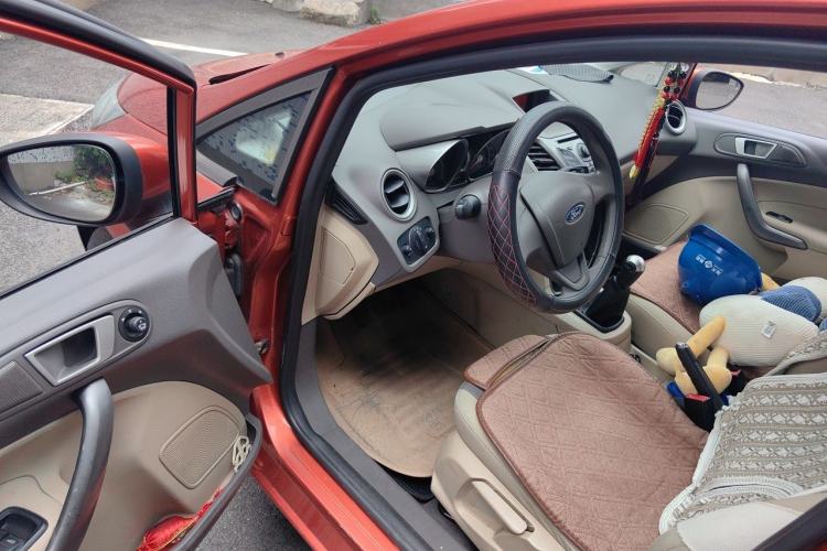 Used Ford Fiesta 2011 Hatchback 1.5L Manual Fashion Edition Driver Seat