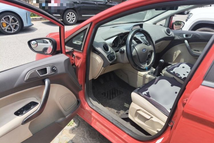 Used Ford Fiesta 2011 Hatchback 1.5L Manual Fashion Edition Driver Seat