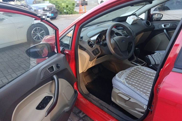 Used Ford Fiesta 2011 Hatchback 1.5L Automatic Fashion Edition Driver Seat