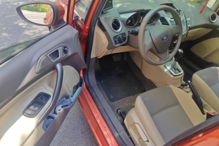 Used Ford Fiesta 2011 Hatchback 1.5L Automatic Fashion Edition Driver Seat