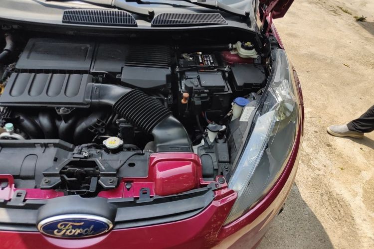 Used Ford Fiesta 2011 Hatchback 1.5L Automatic Fashion Edition Engine Bay Left