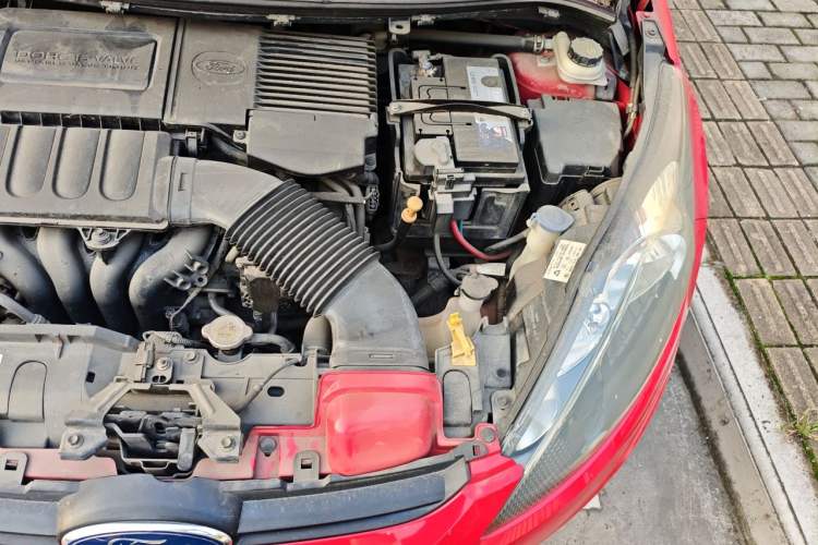 Used Ford Fiesta 2011 Hatchback 1.5L Automatic Fashion Edition Engine Bay Left