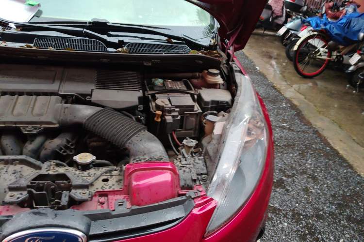 Used Ford Fiesta 2011 Hatchback 1.5L Automatic Fashion Edition Engine Bay Left