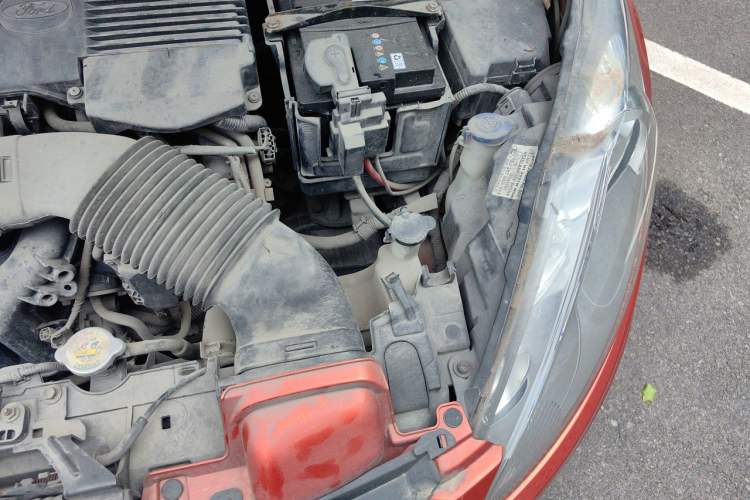 Used Ford Fiesta 2011 Hatchback 1.5L Manual Fashion Edition Engine Bay Left