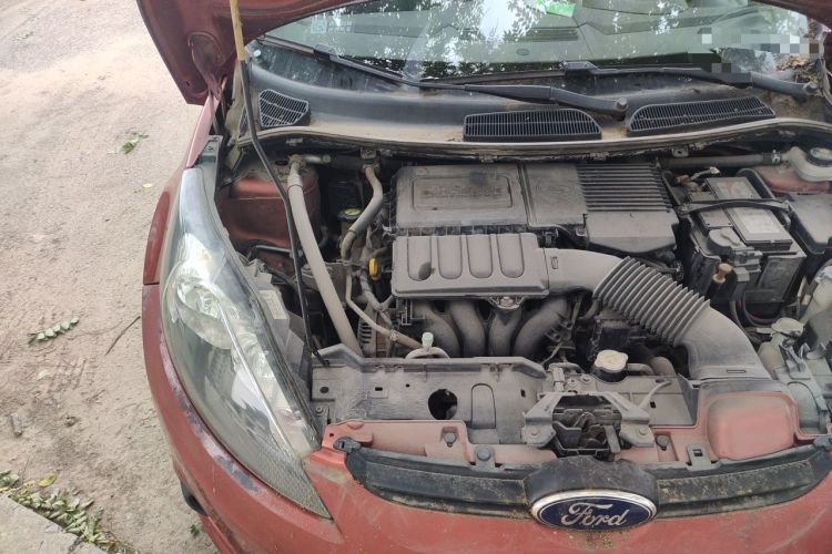 Used Ford Fiesta 2011 Hatchback 1.5L Automatic Fashion Edition Engine Bay Right