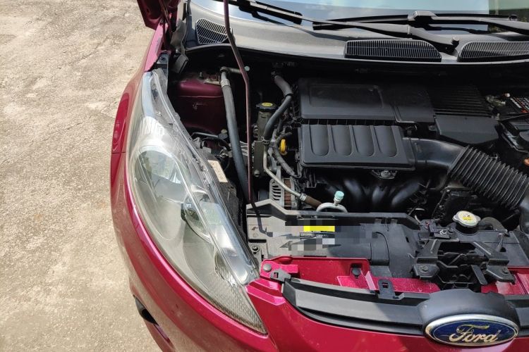 Used Ford Fiesta 2011 Hatchback 1.5L Automatic Fashion Edition Engine Bay Right