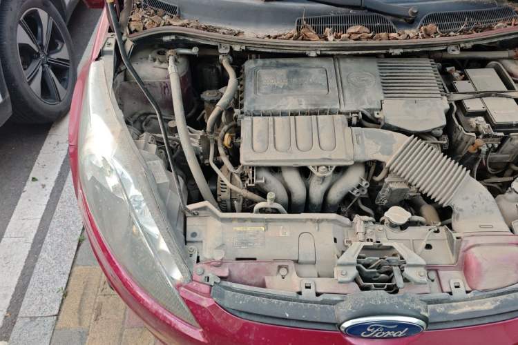 Used Ford Fiesta 2011 Hatchback 1.5L Automatic Fashion Edition Engine Bay Right