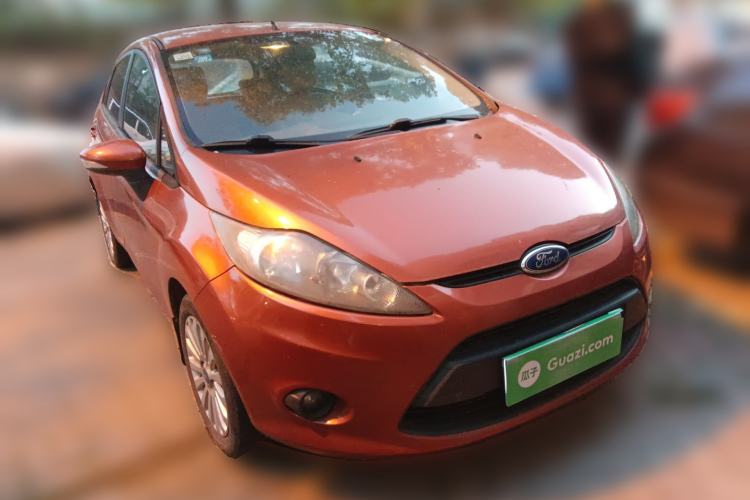 Used Ford Fiesta 2011 Hatchback 1.5L Automatic Fashion Edition Front Right 45 Deg