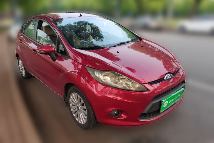 Used Ford Fiesta 2011 Hatchback 1.5L Automatic Fashion Edition Front Right 45 Deg