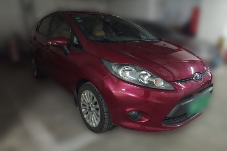 Used Ford Fiesta 2011 Hatchback 1.5L Automatic Fashion Edition Front Right 45 Deg