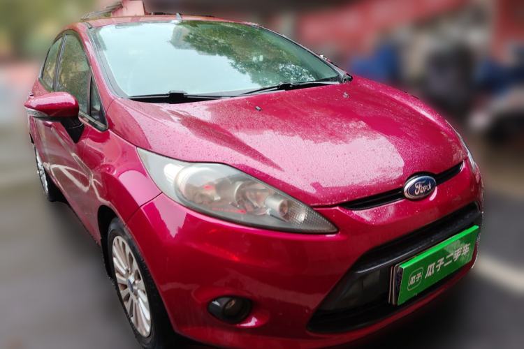 Used Ford Fiesta 2011 Hatchback 1.5L Automatic Fashion Edition Front Right 45 Deg