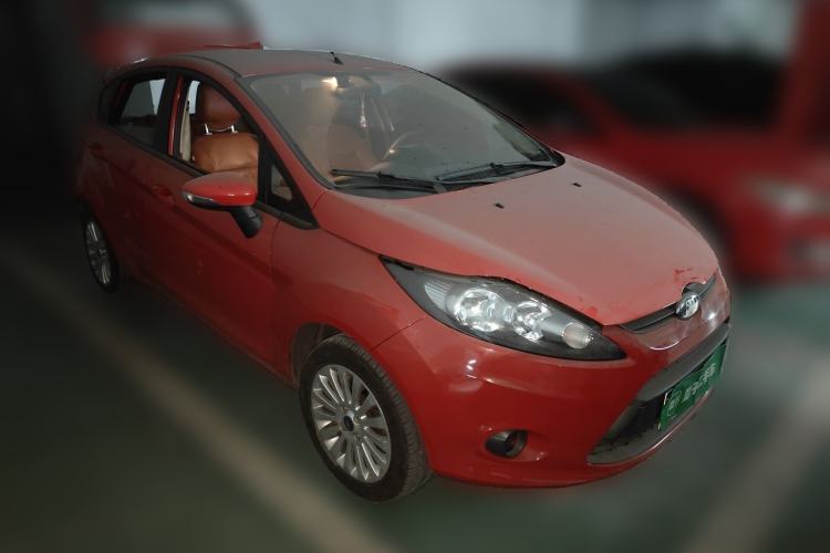 Used Ford Fiesta 2011 Hatchback 1.5L Automatic Fashion Edition Front Right 45 Deg