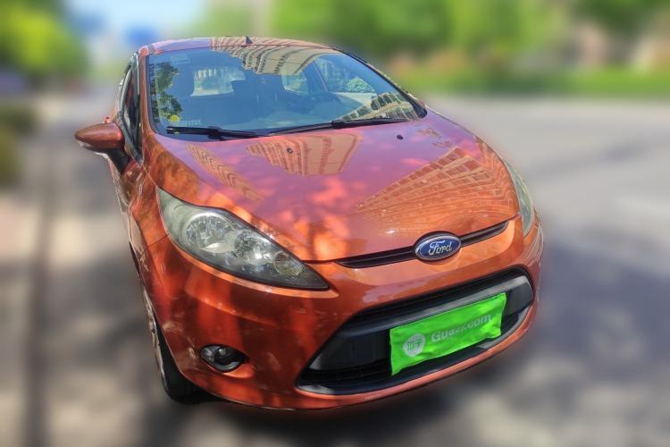 Used Ford Fiesta 2011 Hatchback 1.5L Automatic Fashion Edition Front Right 45 Deg