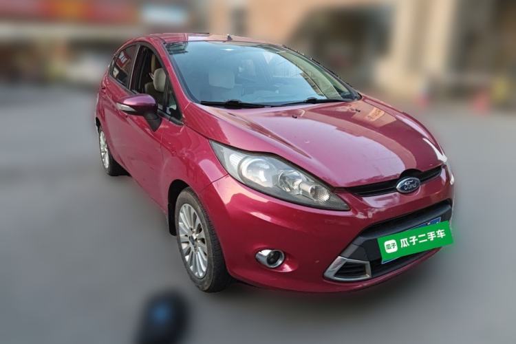 Used Ford Fiesta 2011 Hatchback 1.5L Automatic Fashion Edition Front Right 45 Deg