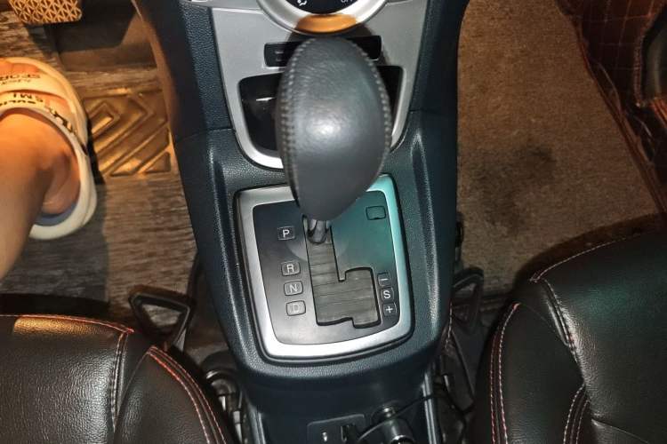 Used Ford Fiesta 2011 Hatchback 1.5L Automatic Sport Model Gear Lever