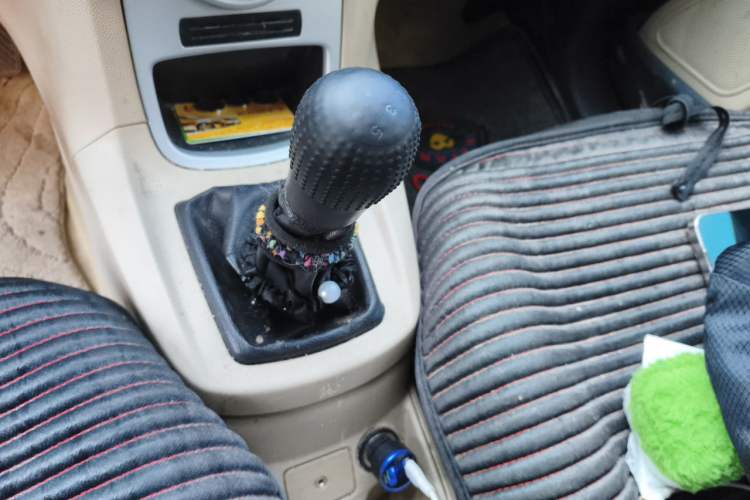 Used Ford Fiesta 2011 Hatchback 1.5L Manual Fashion Edition Gear Lever