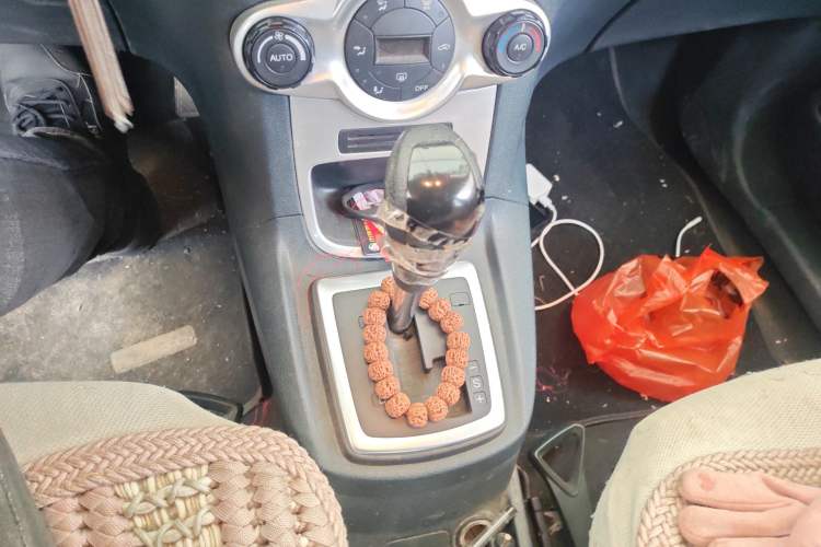 Used Ford Fiesta 2011 Hatchback 1.5L Automatic Sport Model Gear Lever