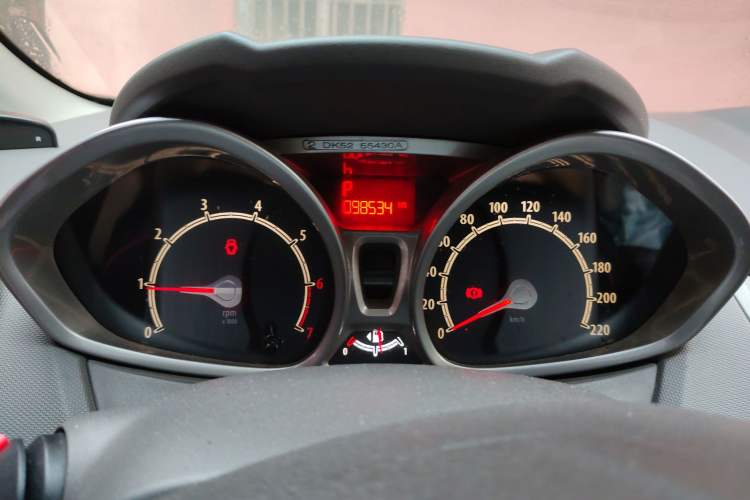 Used Ford Fiesta 2011 Hatchback 1.5L Automatic Fashion Edition Instrument Cluster