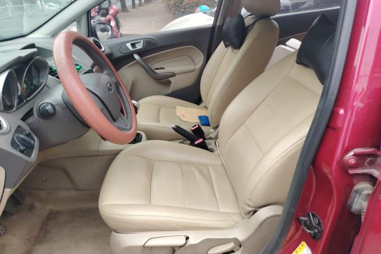 Used Ford Fiesta 2011 Sedan 1.5L Manual Fashion Edition Left Front Seat