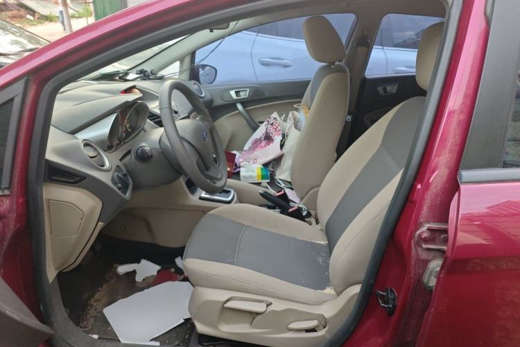Used Ford Fiesta 2011 Hatchback 1.5L Automatic Fashion Edition Left Front Seat