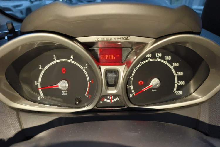 Used Ford Fiesta 2011 Sedan 1.5L Automatic Fashion Edition Odometer Close Up