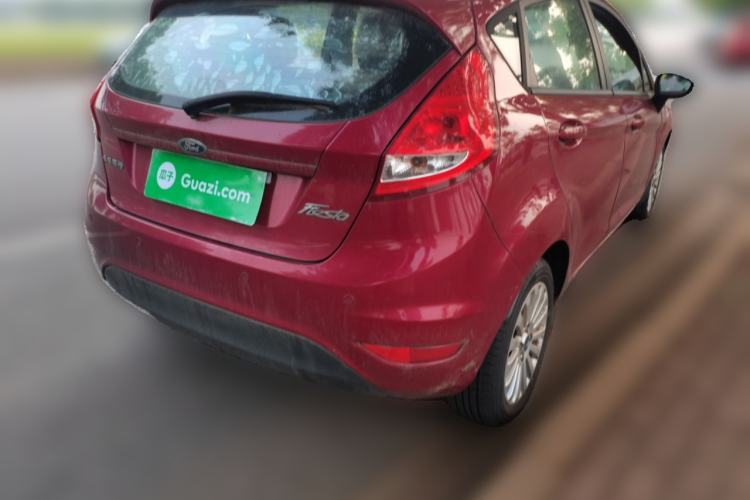 Used Ford Fiesta 2011 Hatchback 1.5L Automatic Fashion Edition Rear Right 45 Deg