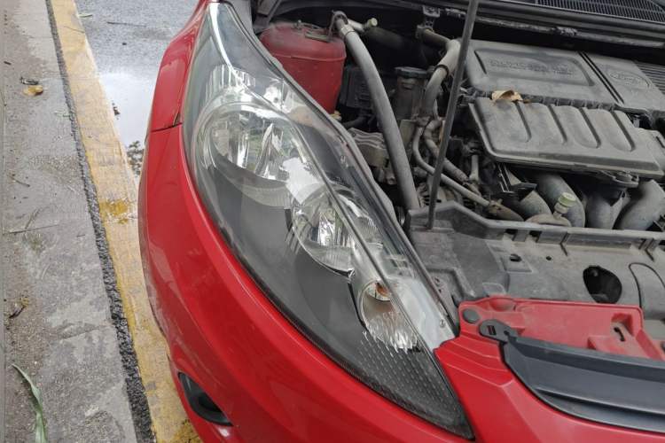Used Ford Fiesta 2011 Hatchback 1.5L Automatic Fashion Edition Right Front Headlight
