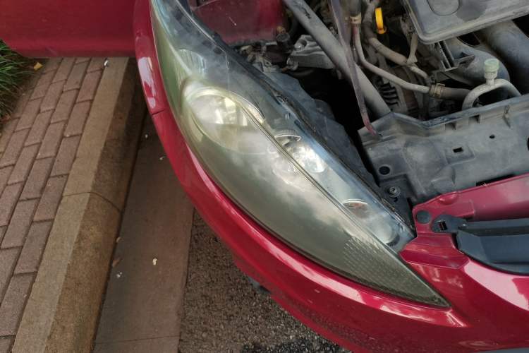 Used Ford Fiesta 2011 Hatchback 1.5L Automatic Fashion Edition Right Front Headlight
