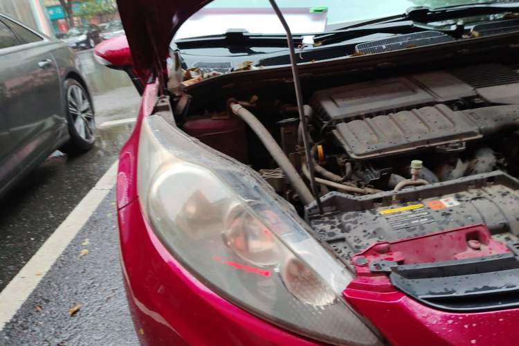 Used Ford Fiesta 2011 Hatchback 1.5L Automatic Fashion Edition Right Front Headlight