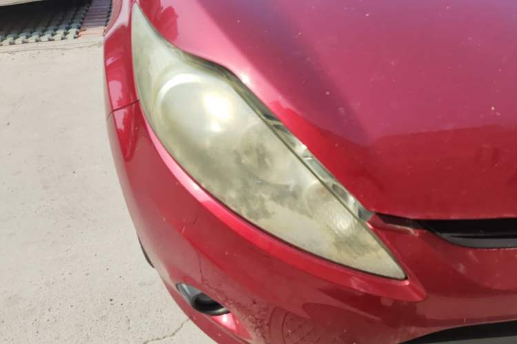 Used Ford Fiesta 2011 Hatchback 1.5L Manual Fashion Edition Right Front Headlight
