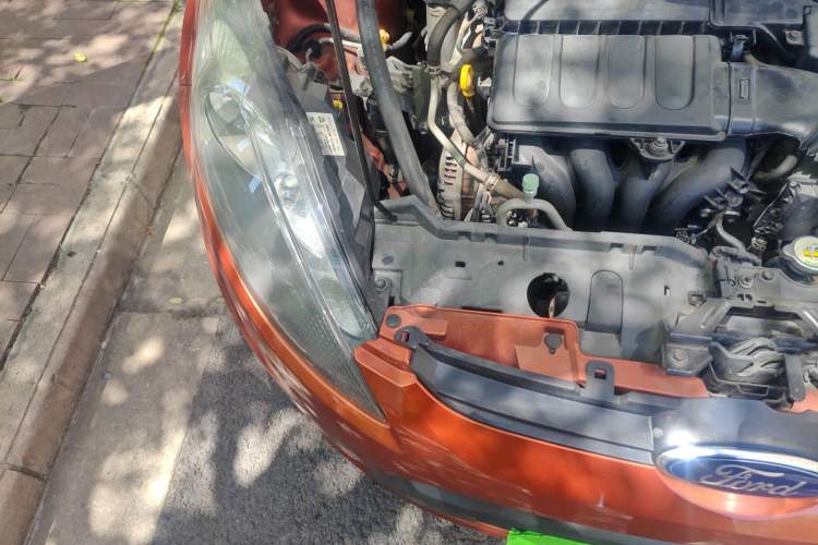 Used Ford Fiesta 2011 Hatchback 1.5L Automatic Fashion Edition Right Front Headlight