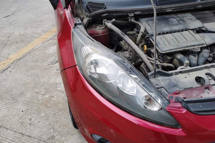 Used Ford Fiesta 2011 Hatchback 1.5L Automatic Fashion Edition Right Front Headlight