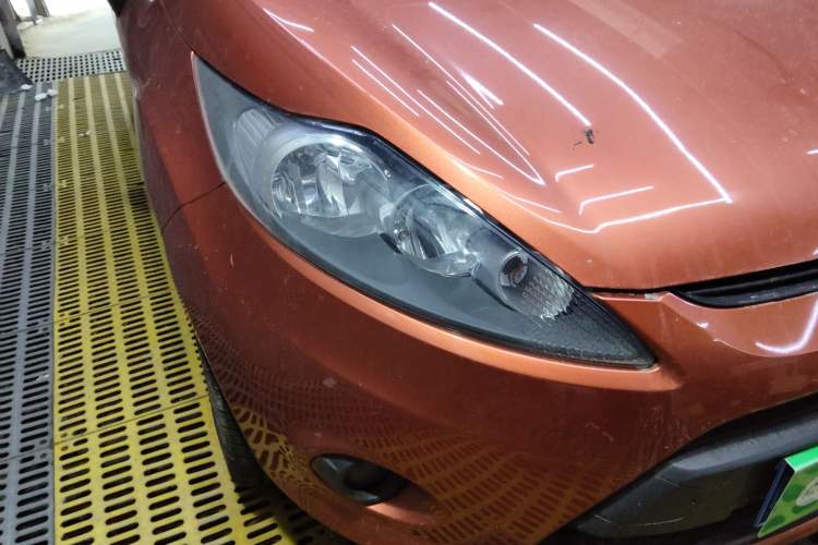 Used Ford Fiesta 2011 Hatchback 1.5L Automatic Fashion Edition Right Front Headlight