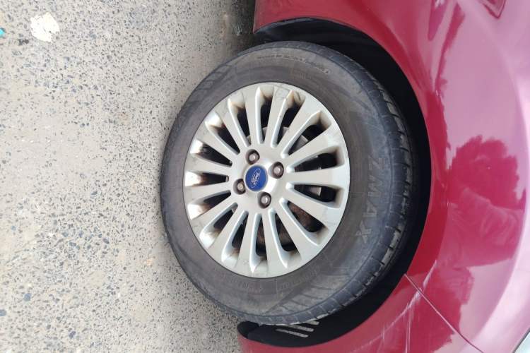 Used Ford Fiesta 2011 Sedan 1.5L Manual Fashion Edition Right Front Wheel Hub