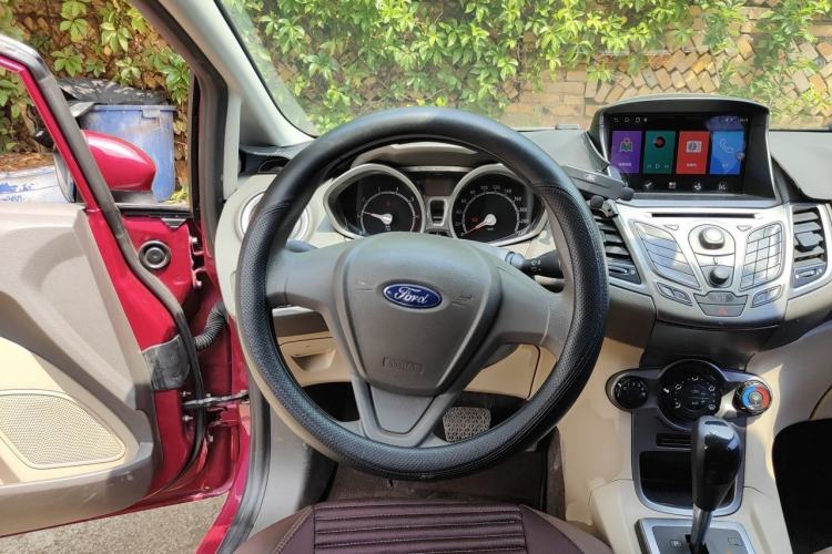 Used Ford Fiesta 2011 Hatchback 1.5L Automatic Fashion Edition Steering Wheel