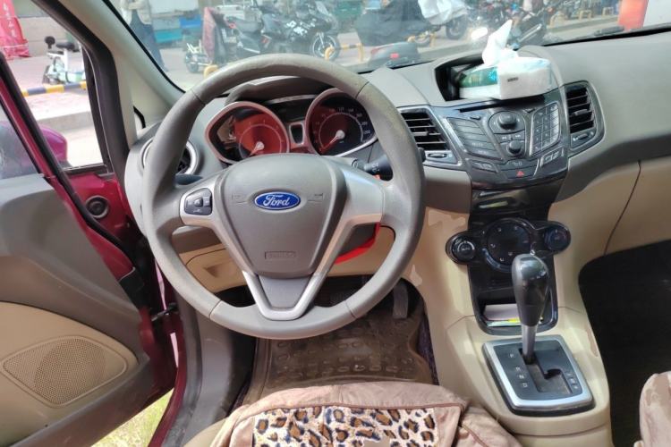 Used Ford Fiesta 2011 Sedan 1.5L Automatic Luxury Model Steering Wheel