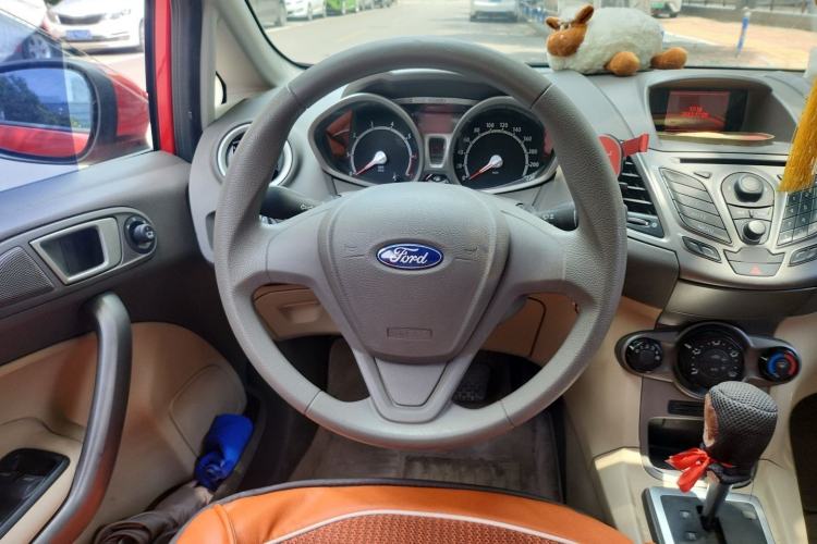 Used Ford Fiesta 2011 Hatchback 1.5L Automatic Fashion Edition Steering Wheel