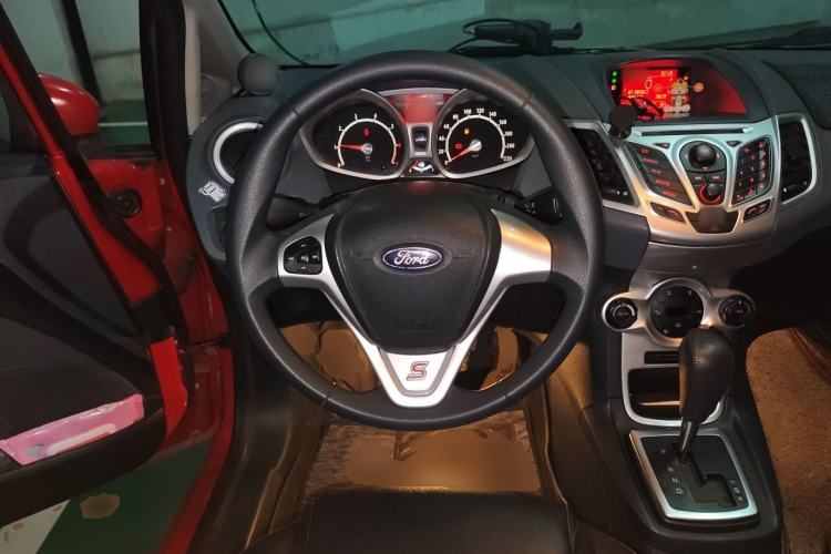 Used Ford Fiesta 2011 Hatchback 1.5L Automatic Sport Model Steering Wheel