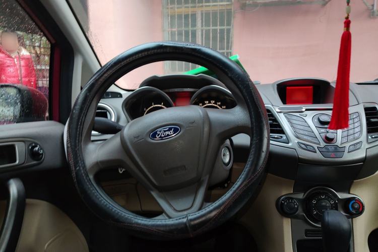 Used Ford Fiesta 2011 Hatchback 1.5L Automatic Fashion Edition Steering Wheel