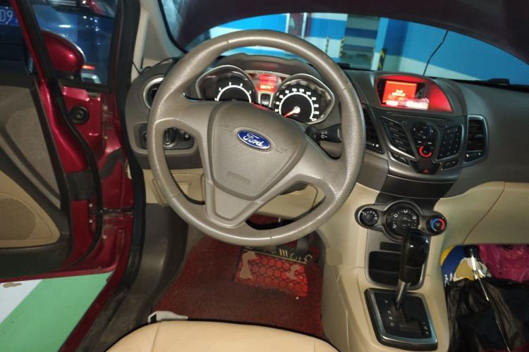 Used Ford Fiesta 2011 Sedan 1.5L Automatic Fashion Edition Steering Wheel