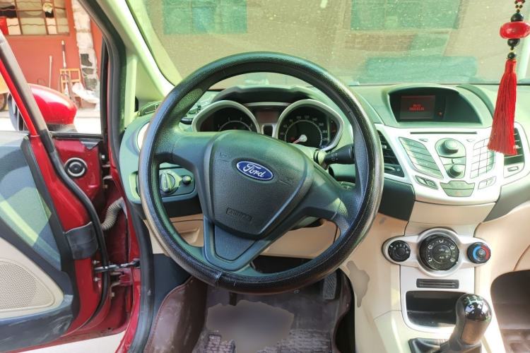 Used Ford Fiesta 2011 Hatchback 1.5L Manual Fashion Edition Steering Wheel