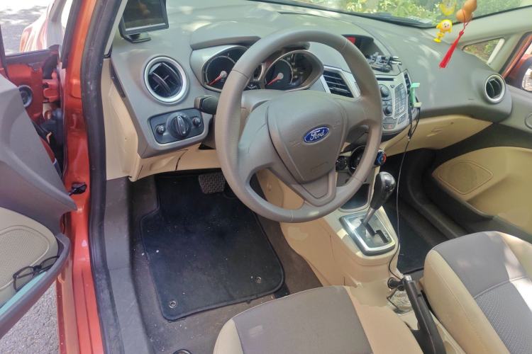 Used Ford Fiesta 2011 Hatchback 1.5L Automatic Fashion Edition Steering Wheel