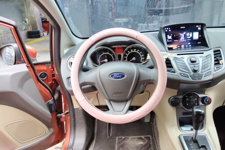 Used Ford Fiesta 2011 Hatchback 1.5L Automatic Fashion Edition Steering Wheel