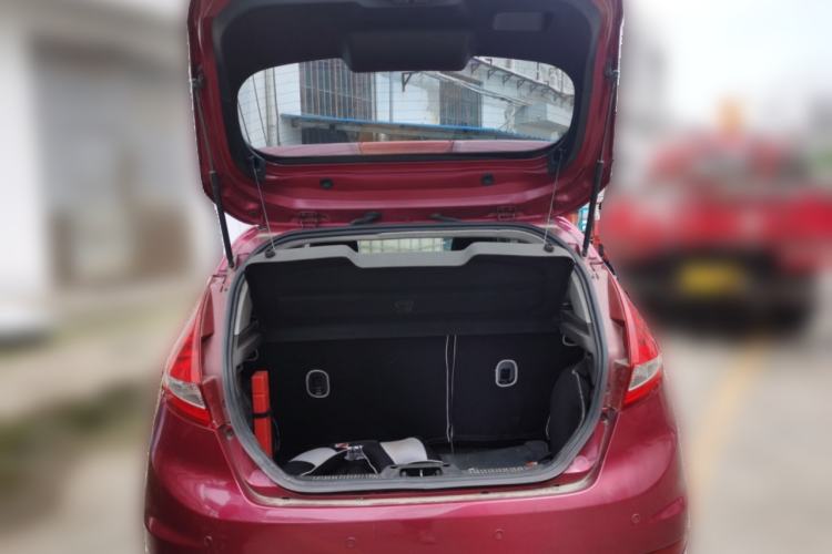 Used Ford Fiesta 2011 Hatchback 1.5L Automatic Fashion Edition Trunk