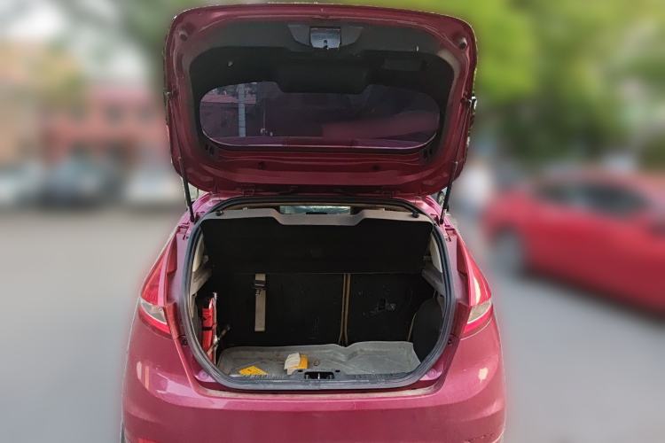 Used Ford Fiesta 2011 Hatchback 1.5L Automatic Fashion Edition Trunk