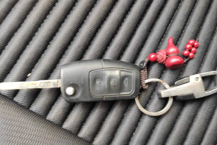 Used Ford Fiesta 2011 Sedan 1.5L Automatic Fashion Edition Vehicle Key