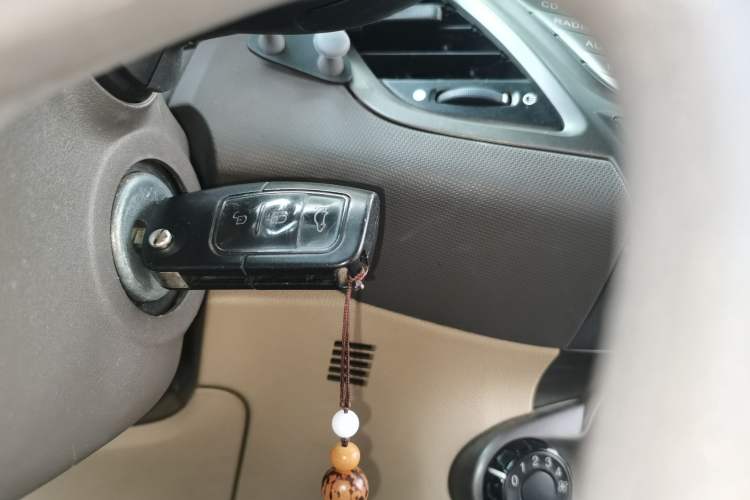 Used Ford Fiesta 2011 Hatchback 1.5L Automatic Fashion Edition Vehicle Key