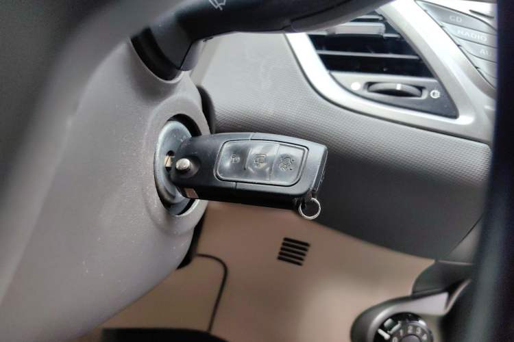 Used Ford Fiesta 2011 Hatchback 1.5L Manual Fashion Edition Vehicle Key