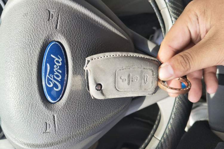 Used Ford Fiesta 2011 Hatchback 1.5L Manual Fashion Edition Vehicle Key