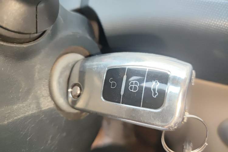 Used Ford Fiesta 2011 Hatchback 1.5L Manual Fashion Edition Vehicle Key